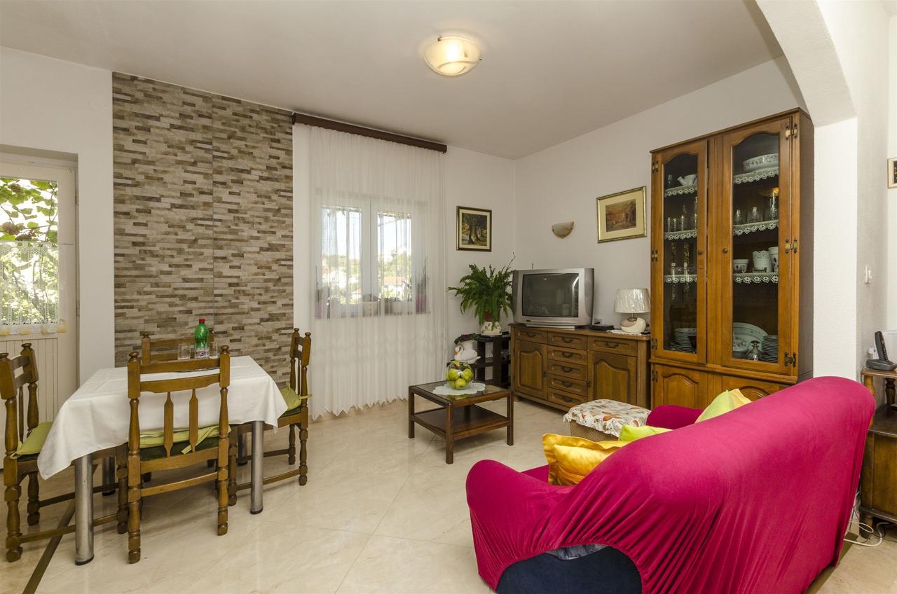 Willa House Fanita Splitska Zewnętrze zdjęcie